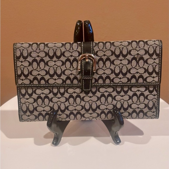 Coach Signature Gallery Jacquard Tote with matching wallet-EUC - Picture 8 of 10